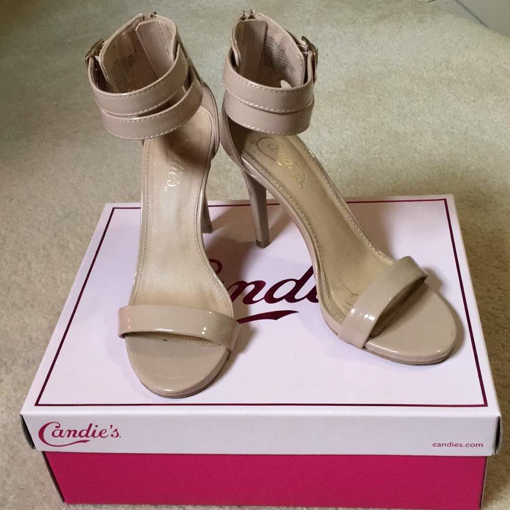 Nude double ankle strap heels 6.5